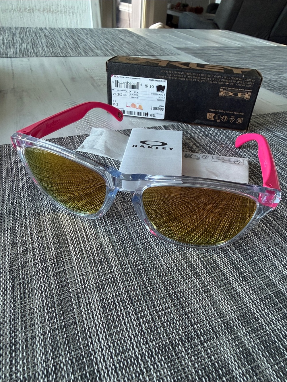 Oakley Frogskins clear frame prizm polarized rose gold lenses like new!